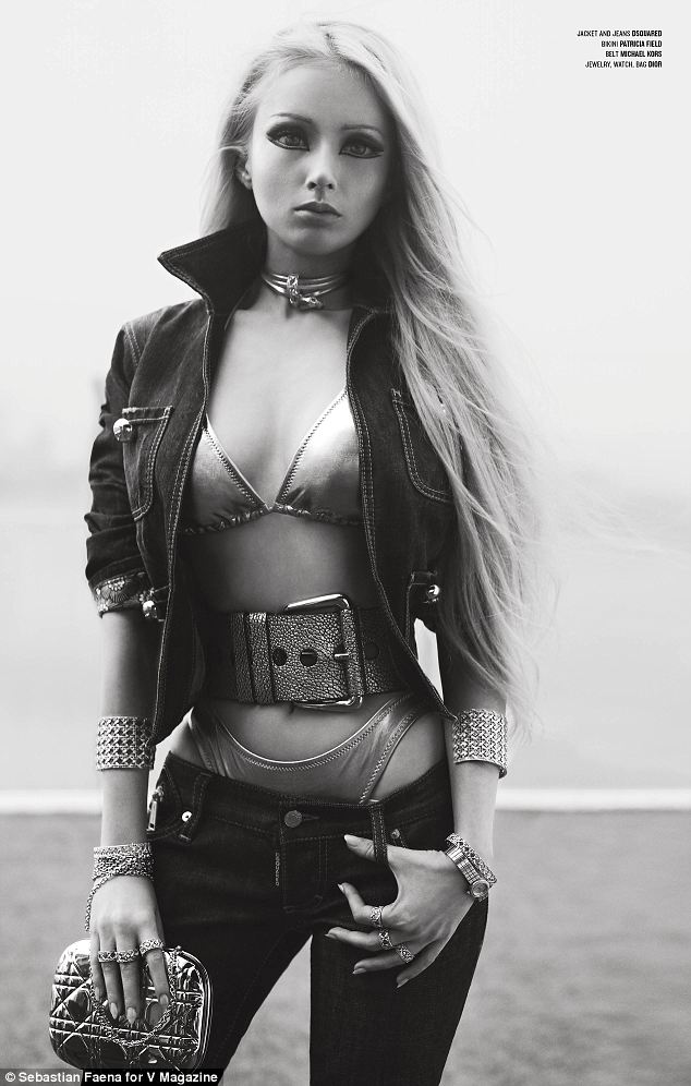 «Живая Барби» Валерия Лукьянова в фотосессии для модного журнала4