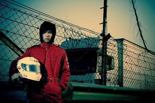 Фотосессия Ма Циньхуа - первого китайского гонщика «F1»