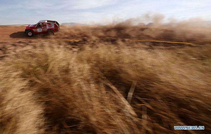 Второй день автогонки China Off-road Championship на этапе Хуэйли