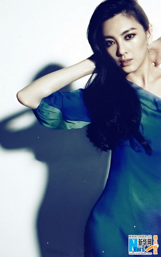 Фото: Стильная Чжан Юйци на обложке журнала3