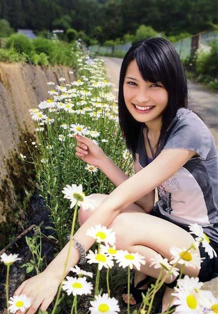 Японские женщины увлекаются косметикой, содержающей ядовитое вещество