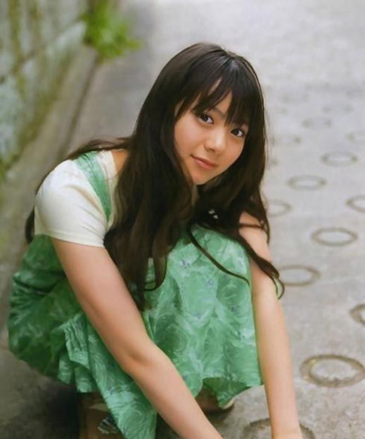 Японские женщины увлекаются косметикой, содержающей ядовитое вещество