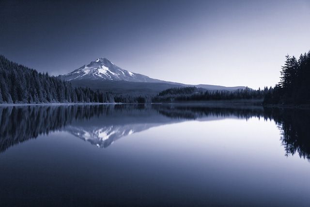 Красивые отражения в воде