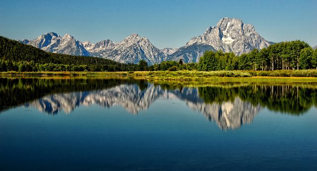 Красивые отражения в воде