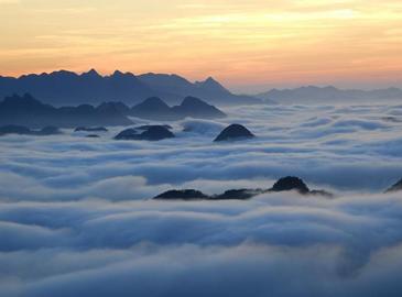 Море облаков в провинции Юньнань