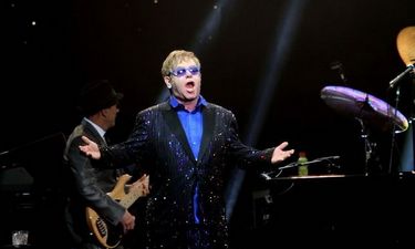 Видео: Концерт Элтона Джона в Пекине