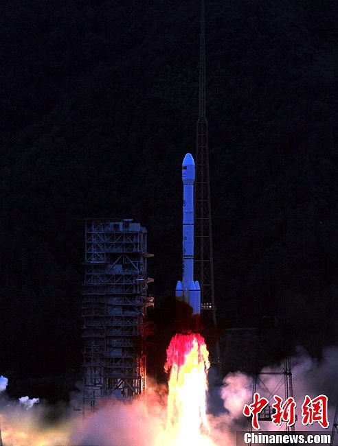 С космодрома Сичан произведен успешный запуск спутника связи 'Чжунсин-12'2