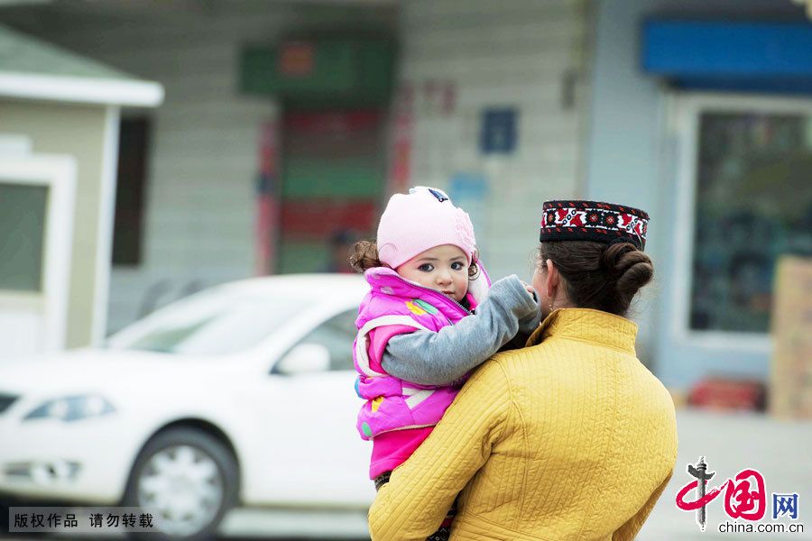 Солнечные дети таджикской национальности Китая 