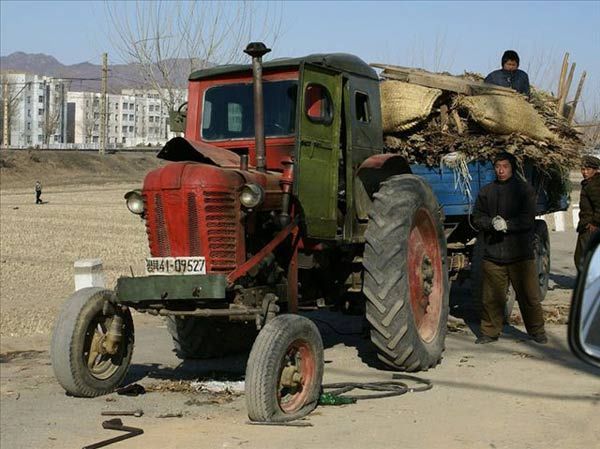 Автомобили на улицах КНДР