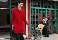 В Китае умерла самая высокая женщина в мире 