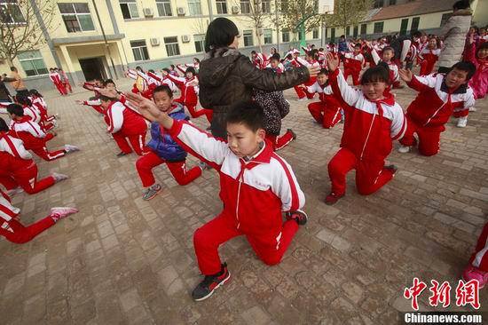 Танец «Авианосец Style» от школьников г. Цзинаньё1