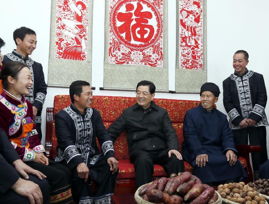 Председатель КНР Ху Цзиньтао совершил поездку в Гуйчжоу