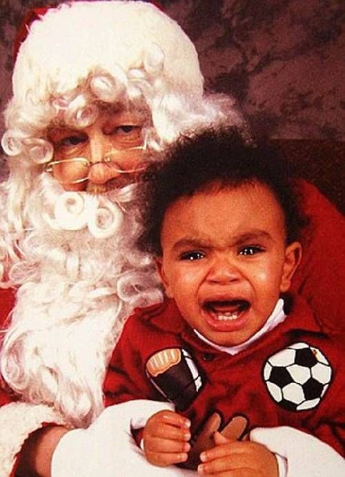 Интересные фото: Не все дети любят Санта-Клауса!