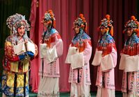 Показательные выступления звезд пекинской оперы в Сянгане 