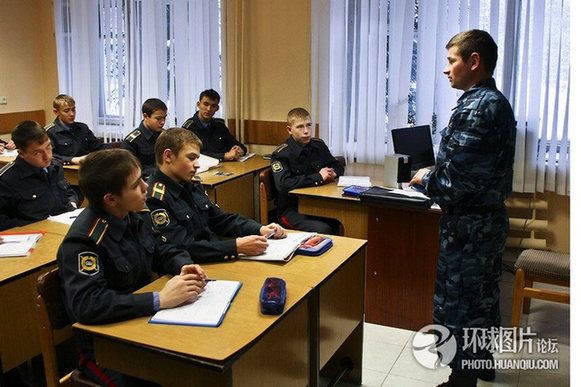 Школа допрофессиональной полицейской и военной подготовки в Перми России