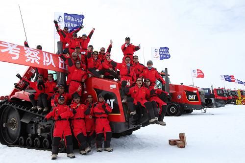 Переход 29-й китайской экспедиции в Антарктике от станции 'Чжуншань' к станции 'Куньлунь' 3