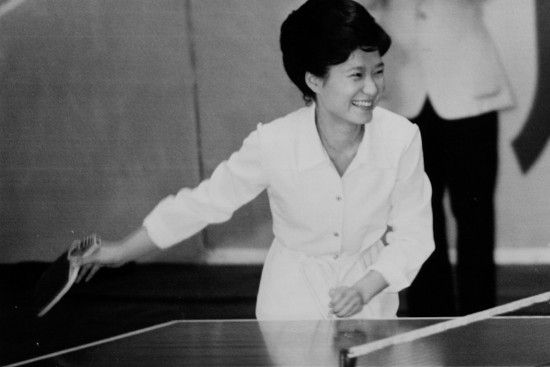 Старые фотографии первой женщины-президента Южной Кореи Пак Кын Хе3