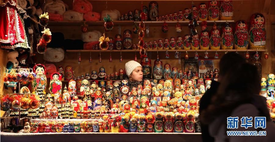 Фото: Сильная атмосфера Рождества в Париже1