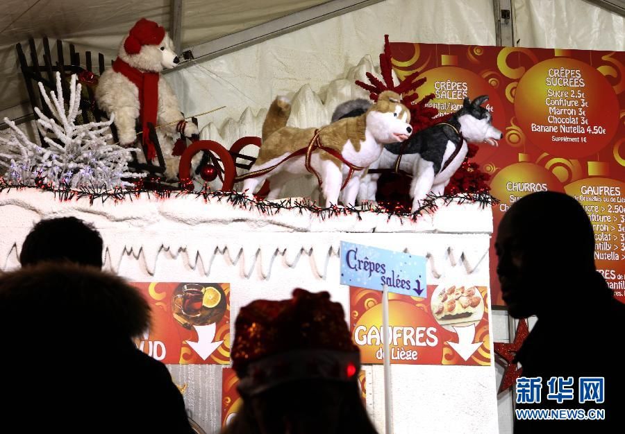 Фото: Сильная атмосфера Рождества в Париже4