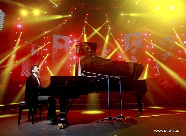 Знаменитый китайский пианист Лан Лан дал новогодний концерт