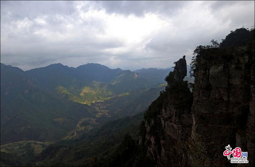 Горы Ляньхуашань Гуанси-Чжанского автономного района: собрание красоты известных гор