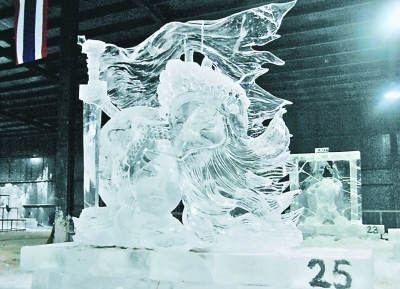В Харбине стартовал конкурс резьбы по льду3