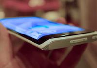 Компания «Samsung» показала смартфон с гибким дисплеем OLED3