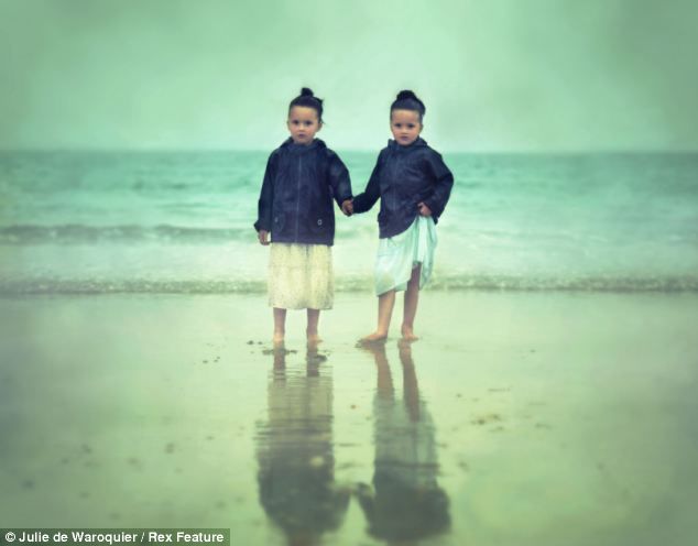 Сказочные близнецы в объективе французского фотографа