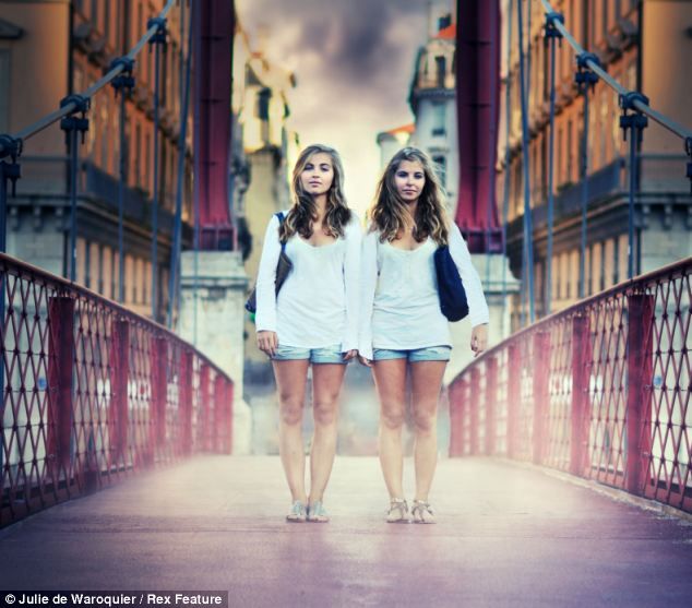 Сказочные близнецы в объективе французского фотографа