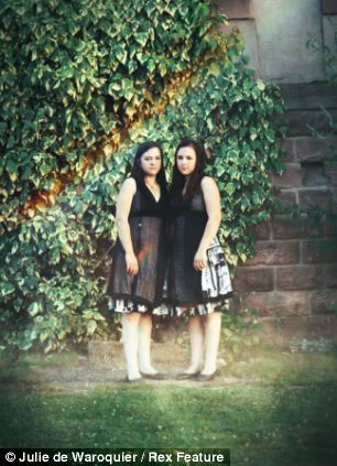 Сказочные близнецы в объективе французского фотографа