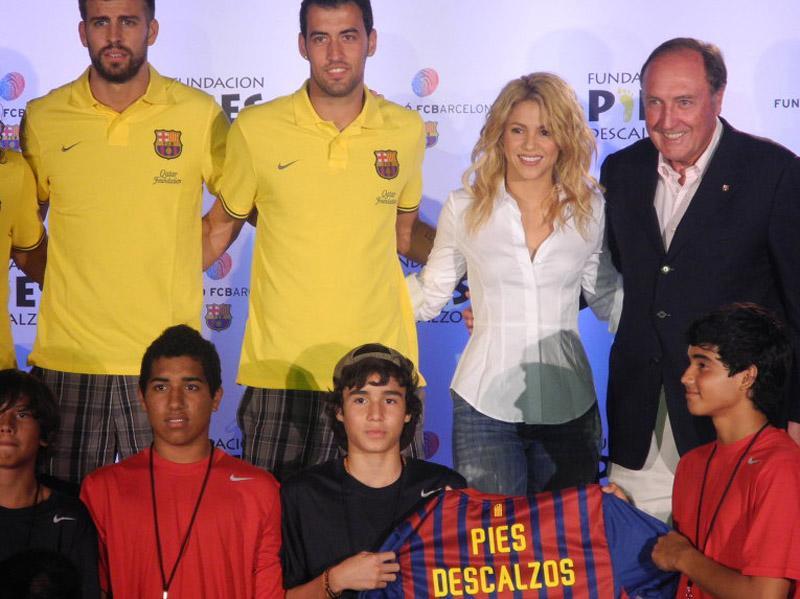 Счастливые родители Шакира и Жерар Пике