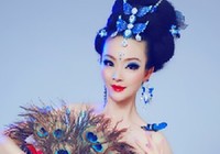 «Живые Барби» по-китайски стали звездами в Интернете6