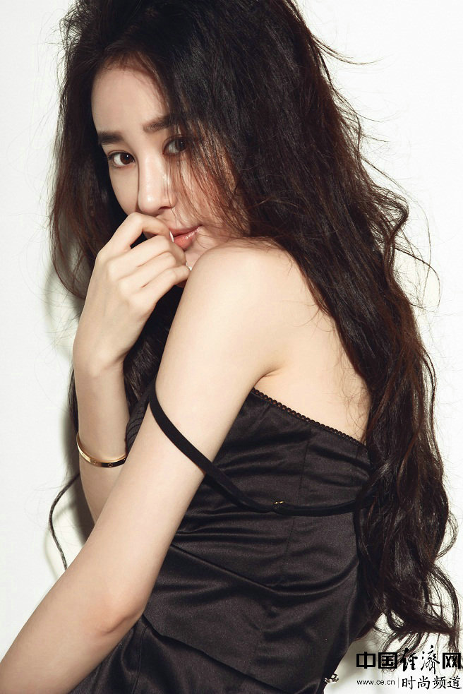 Новая фотосессия с участием актрисы Цзян Синьюй2