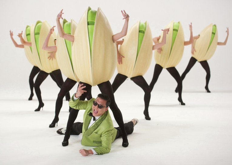 Рэпер Psy в рекламе фисташек