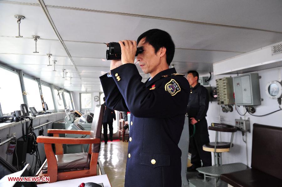 Корабль 'Хайцзянь 137' продолжает патрулирование островов Дяоюйдао