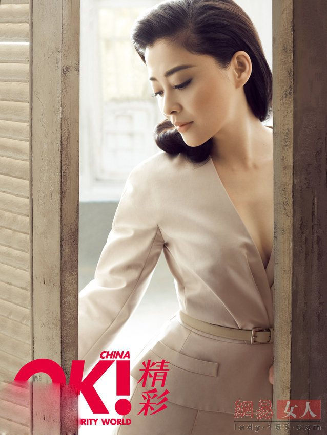 Телезвезда Китая Мэй Тин попал на обложку модного журнала 梅婷登杂志封面大片 造型复古气质高贵典雅