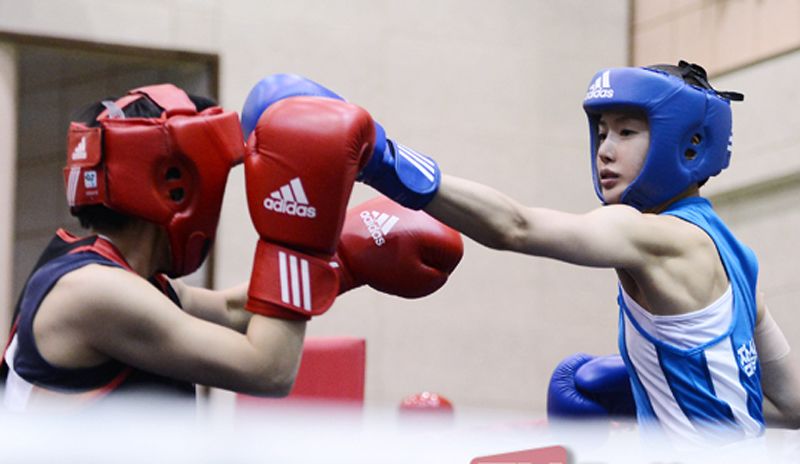 Сексуальные женщины-бойцы