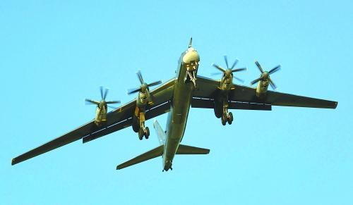 российский бомбардировщик Ту-95