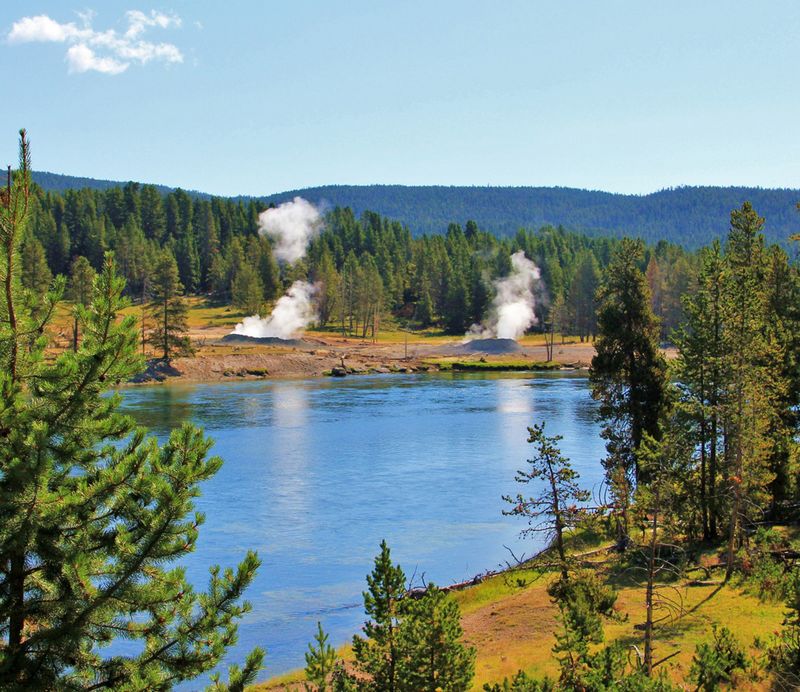 Красивые пейзажи Йеллоустонского национального парка