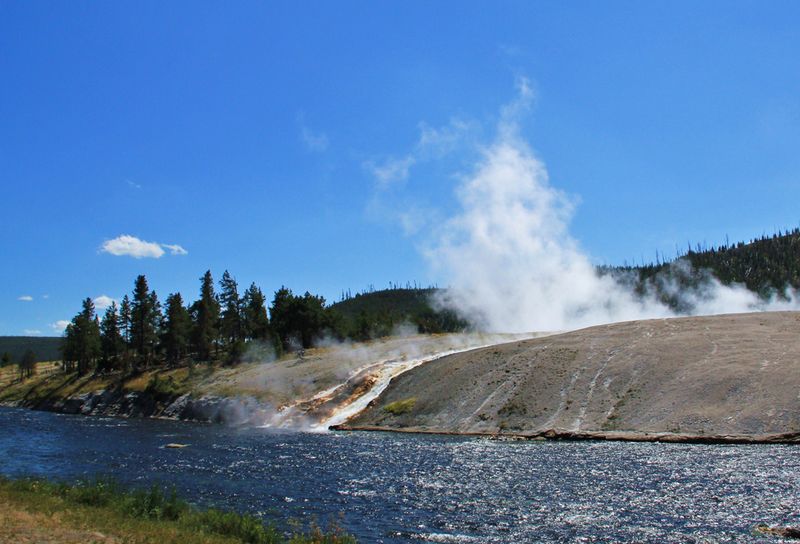 Красивые пейзажи Йеллоустонского национального парка