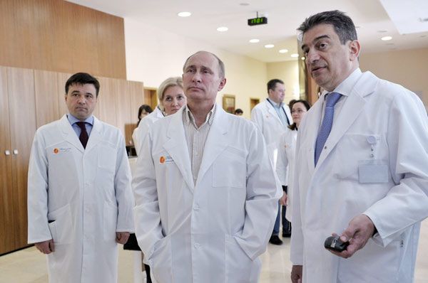 Президент РФ посетил клинический госпиталь группы компаний 'Мать и дитя' в Подмосковье