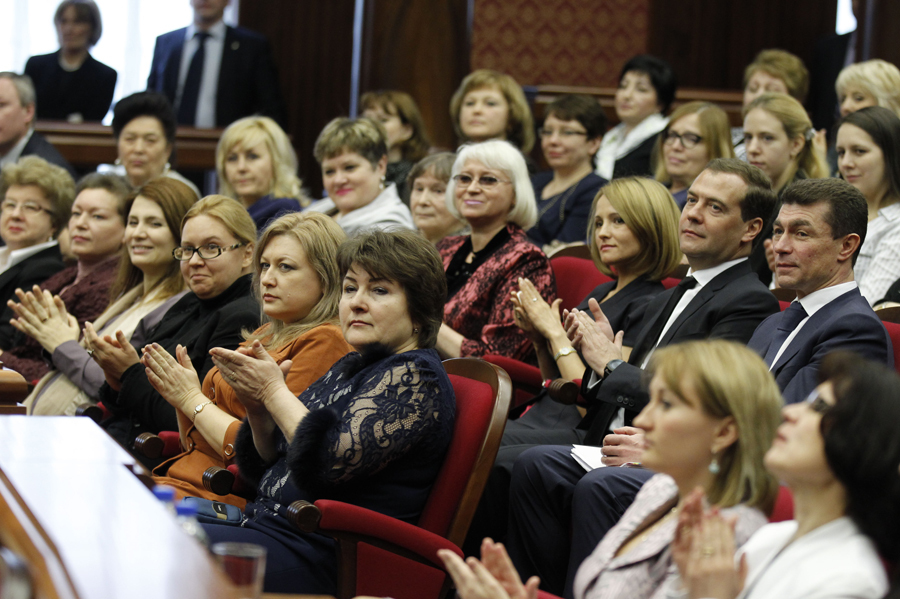 Премьер-министр РФ принял участие в мероприятиях в честь 8-го марта4