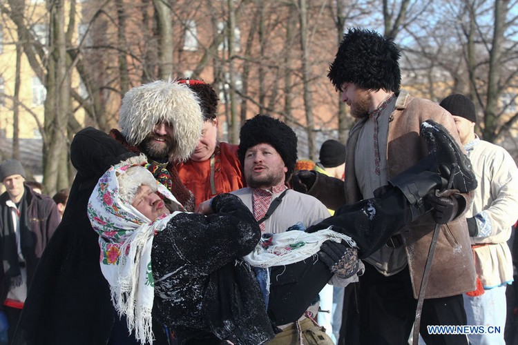 Традиционные масленичные гуляния прошли в Санкт-Петербурге