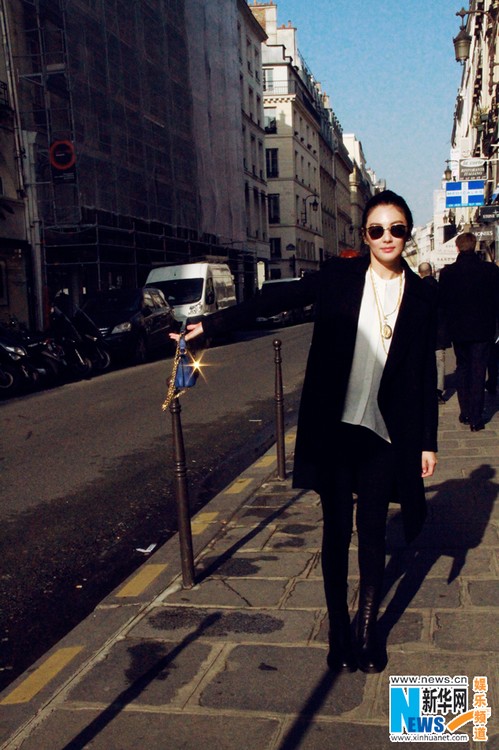 Фото: Чжан Юйци на улицах Парижа