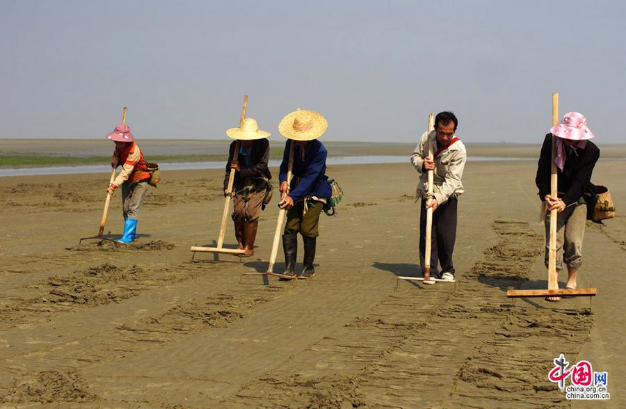 Самый крупный пляж в Китае - Байлантань