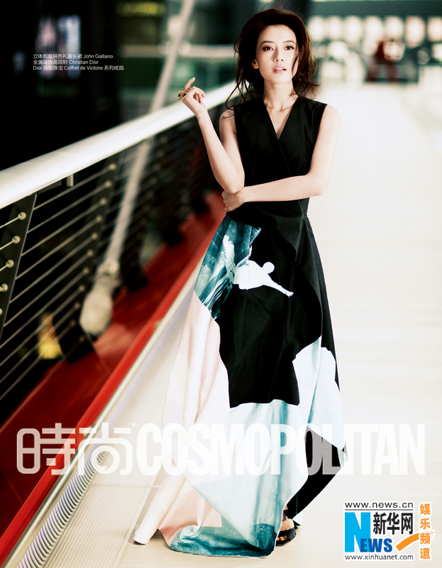 Фото: Красавица Гао Юаньюань на обложке журнала COSMO