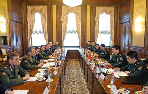 Министр обороны КНР Чан Ваньцюань встретился с министром обороны России С. Шойгу