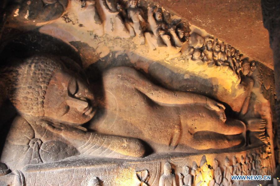 Пещерные храмы Аджанта в Индии