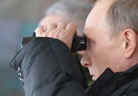 Путин понаблюдал за маневрами кораблей ВМФ в ходе военных учений 