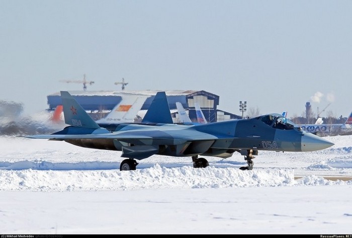 Фото: Пробный полет четвертого в России истребителя Т-50